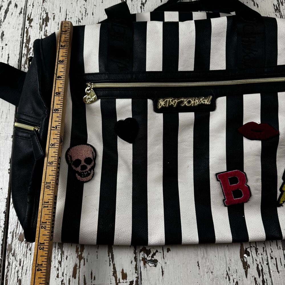 Betsey Johnson Striped Weekender Travel Duffle Bag Black White Floral Interior - Picture 4 of 12